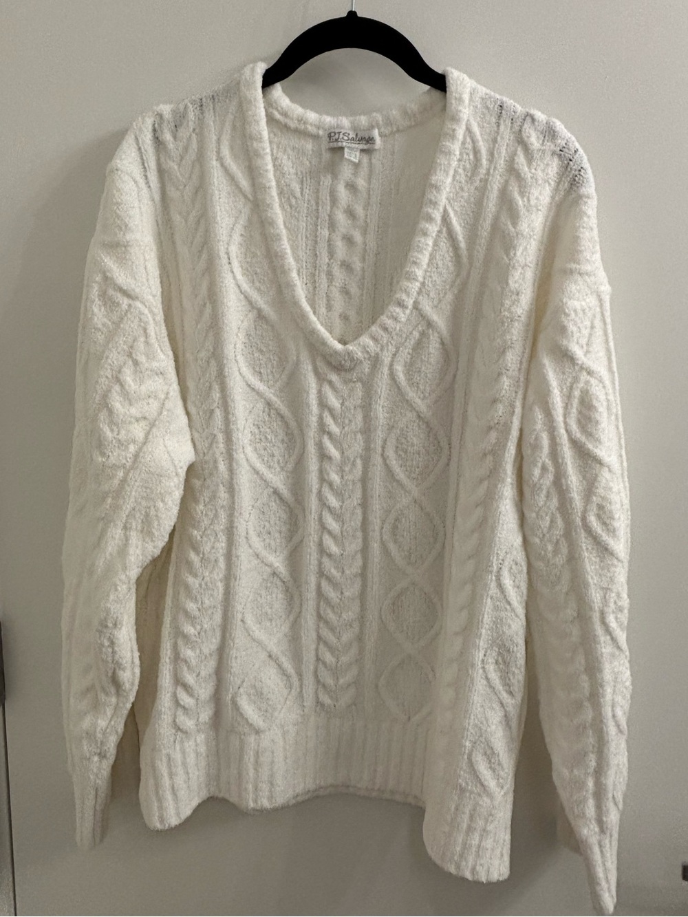 Cozy Cable V-Neck Sweater in Cream - pJ Salvage